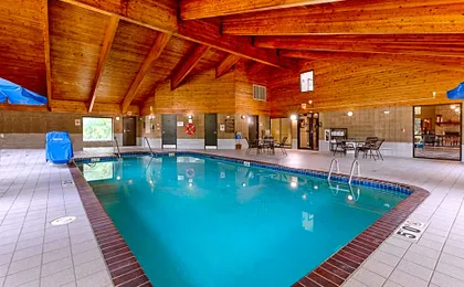 Quality Inn Oshkosh Aviation Park