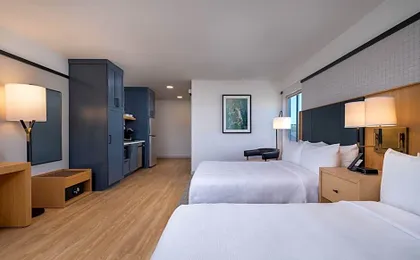 Denizen Hotel