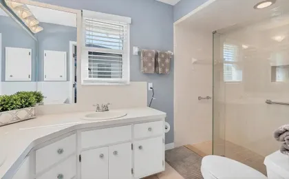Punta Gorda 3-Bedroom Canalfront Pool Home with Dock 3 Home