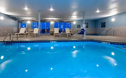 GrandStay Hotel & Suites Algona