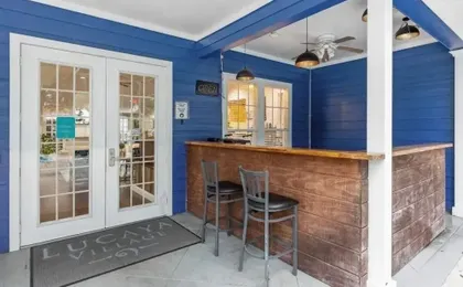 4 Bedrooms S / Lucaya Village Townhouse