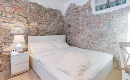 Konzul Apartment
