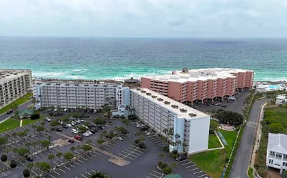Emerald Oasis, Emerald Oasis- Gulf Front, Great for Families and Close to Destin Harbor!