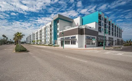 Landing Apartments Cape Coral Near Caloosahatchee