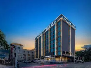 Lavande Hotel Guangzhou Baiyun International Airport Yingbin Avenue