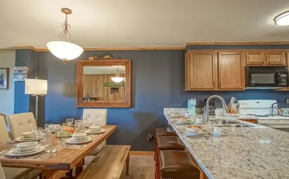 Powderidge #31: 2 Bedrooms, 2 Full Baths: Slope Side, Wood Fireplace