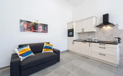 Nikili Apartment Old City