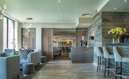 Boulevard Hotel