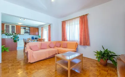 Apartments Mare
