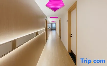 Chongqing Muzhixi Hotel (Jiefangbei Hongyadong Branch)