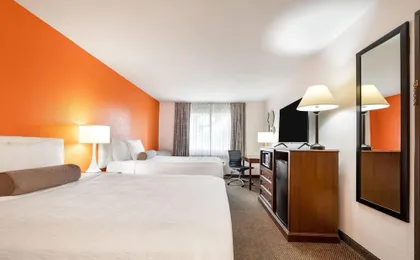 Howard Johnson by Wyndham Oacoma Hotel & Suites