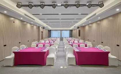 Lavande Hotels(Guangzhou Panyu Hanxi Changlong Dashi Subway Station Store)