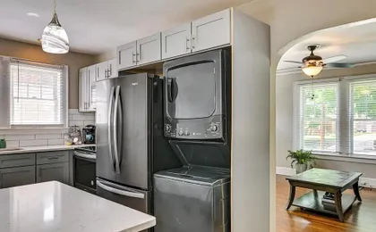 1 Mi to Uptown Hot Spots! Modern Charlotte Duplex