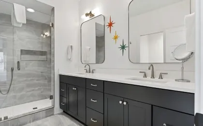 That 70s Show by Avantstay Skyline Views + Rooftop Hot Tub + Bumper Pool Mins to Broadway + Nissan Stadium + Germantown