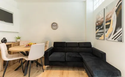 Stavroula's House City Center 2, Iasonidou (2beds & 2baths)