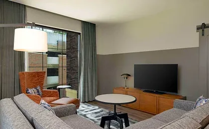 Hotel Nickel Plate Fishers, Tapestry Collection by Hilton