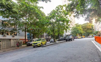 Ipanema: 2qtos Confortavel, Ao Lado Da Praia