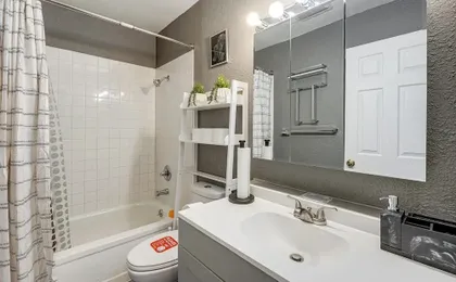 Easily Explore Anchorage! Modern Duplex Near Town