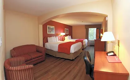Ramada by Wyndham Fresno Northwest