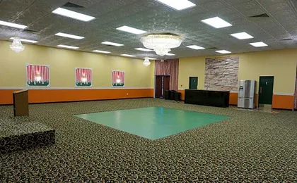 Relax Inn