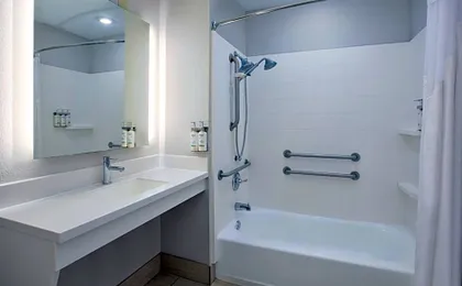 Holiday Inn Express Hotel & Suites Athens By IHG