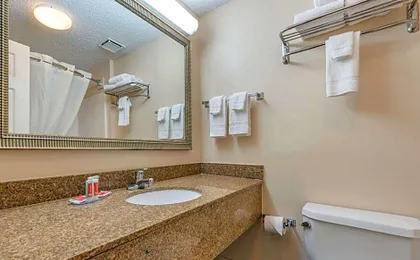 Econo Lodge Louisville Downtown