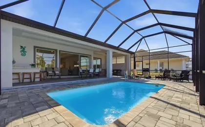 Canal-front Home With Pool Dock Water Fun