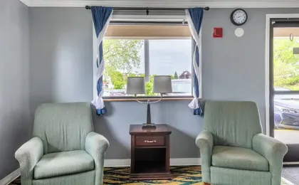 Super 8 Motel - Lansing