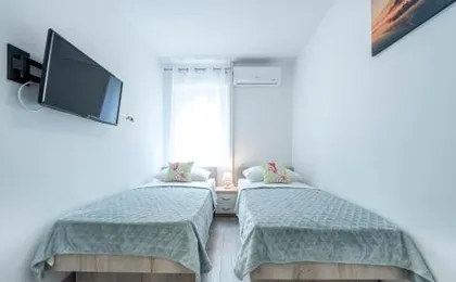 Apartment Pina