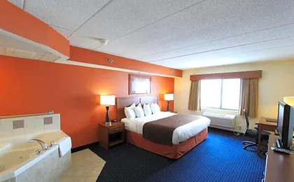AmericInn by Wyndham Cedar Rapids Airport