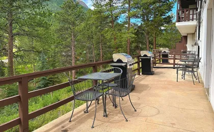 Fawn Valley Inn: 104 Condo