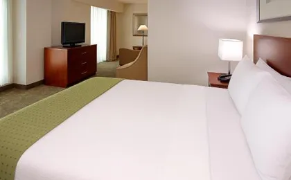 LIC Manhattan View Hotel
