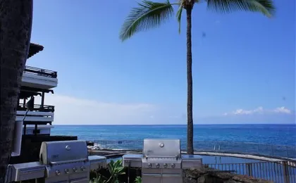 Almost Ocean Front - Beautiful Woodwork - Top Floor - Vrkcv