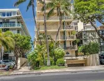 @ Marbella Lane - Breezy Studio@Diamond Head Beach Hotel