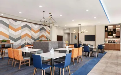 La Quinta Inn & Suites by Wyndham Brunswick/Golden Isles