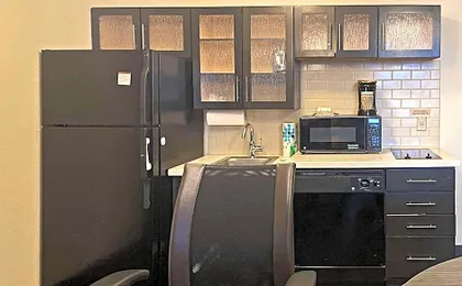 MainStay Suites- Kansas City Overland Park