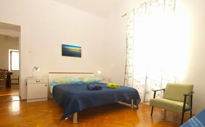 Apartment 792