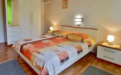 Apartments Biserka