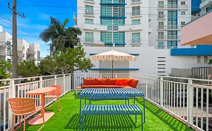 Blue Flamingo Suites