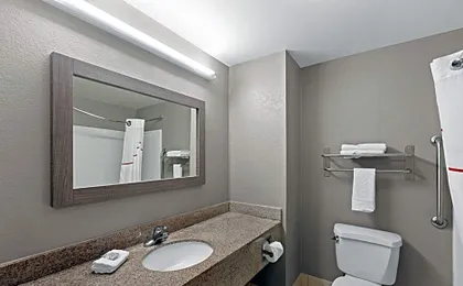 Red Roof Inn & Suites Newnan