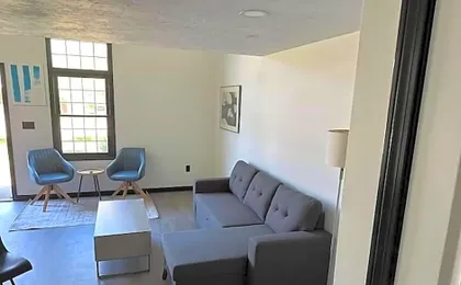 Harborside Suites