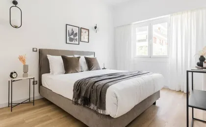 Breezy 2br Apartment by Marina Flisvos by Upstreet