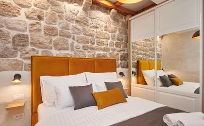 Artium Luxury Apartment