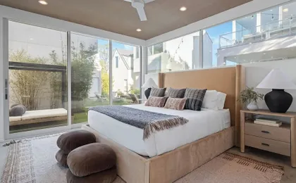 Luxe 11bdr w/ Putting Green, Game Room, Pool Bouldin Collective by Avantstay
