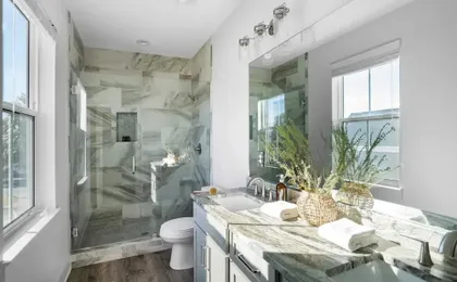 Lyle by Avantstay Chic Beach House w/ Pool & Hot Tub Walking Distance to Ocean