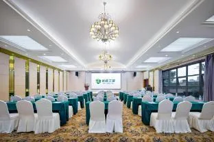 Yijia Lijing Hotel (Chengdu Wenjiang University Town Store)