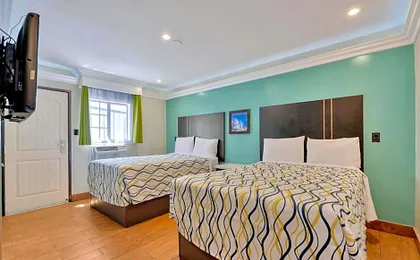 Mid City Inn