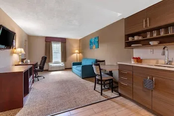 MainStay Suites Foxboro - Mansfield