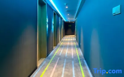 WanYoo Esports Hotel (Shanghai Hongkou North Sichuan Road)