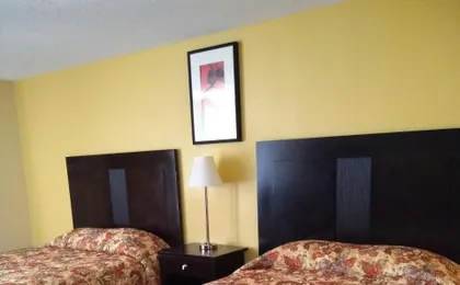 Red Carpet Inn